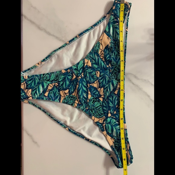 Cupshe bikini - Picture 2 of 2